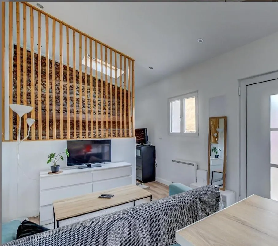 Joli Studio Maisonnette Avec Cachet Тулуза